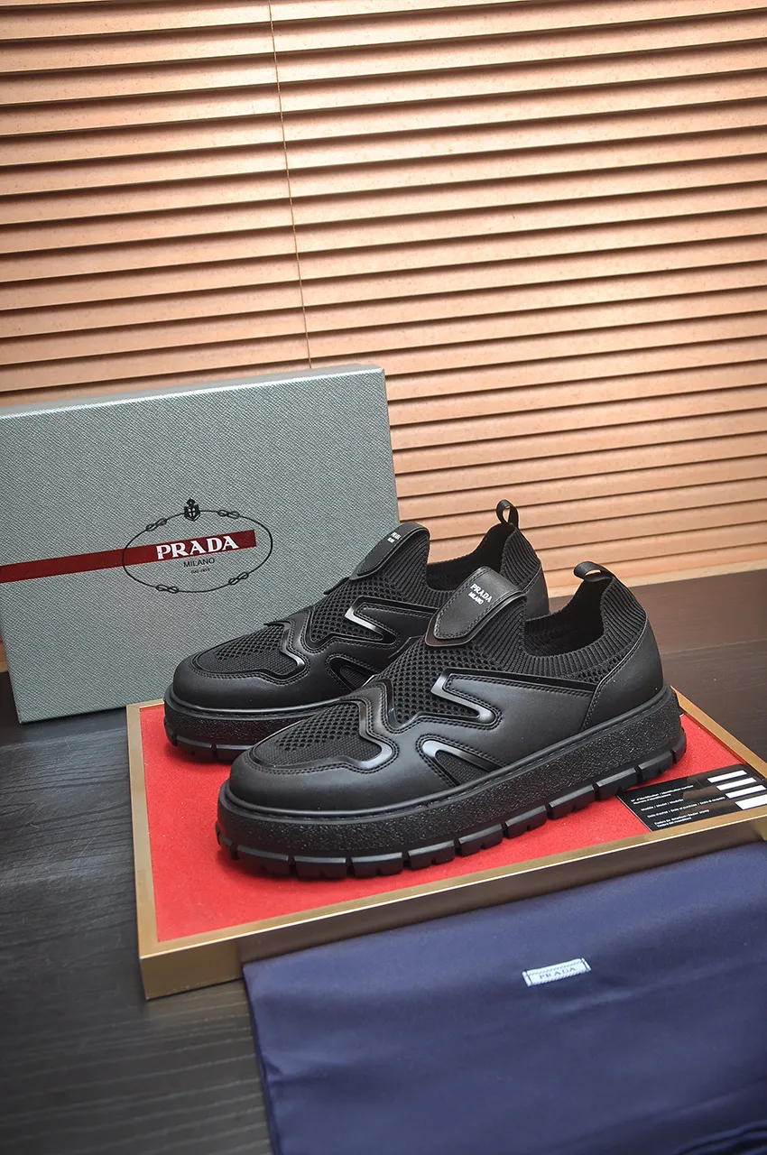 Men's shoes 💰620💶【PRADA】Top original, new season, high quality original goods, top imported calfskin with original imported glue, imported cowhide inside with original cowhide feet, original outsole! Quality guaranteed! Code 38-45 (45 customized)